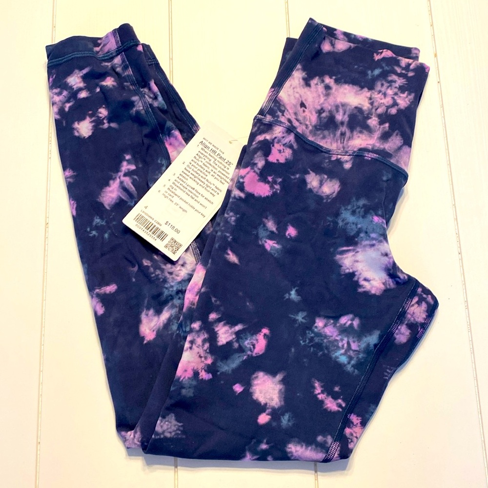 NWT LULULEMON Aligns.